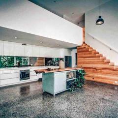 Modern house close to CBD & Adelaide Oval