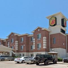 Super 8 by Wyndham Austin/Airport South