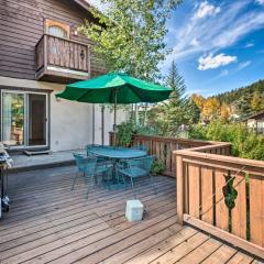 Cozy Red River Alpine Condo with Mountain Views