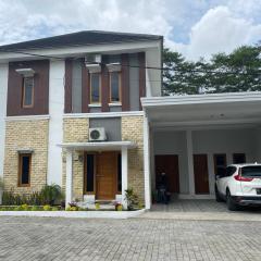 AW Lor House - Yogyakarta