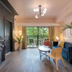 Designer 3BR/2BA Corner Suite - Disney & Universal