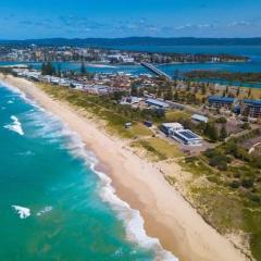 Between the Beach Flags, Luxury Family Hideaway - Recent Reno