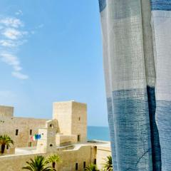 CASA GIO'-vista mare,tribunale e castello nel pieno CENTRO di Trani-WIFI