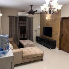 AQZ Super Deluxe three bedroom apartment with Terrace