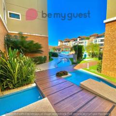 Condomínio Mediterranee Residence por Be My Guest