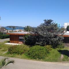 Apto en punta del este playa mansa a metros del mar