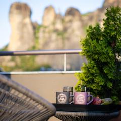 Rock State View - Unique Overlooking Meteora Flat