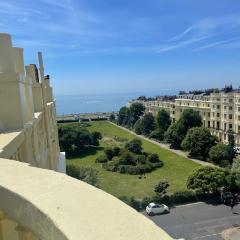 Sky View Double Bed Apartment in Brighton and Hove by MyHolidayLet