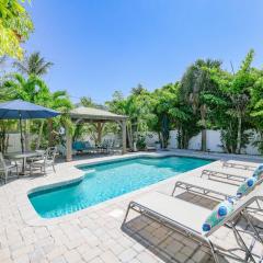 Decked Out - Stunning Home Huge Sunny Resort Style Heated Pool Walk to Pine Ave Beach