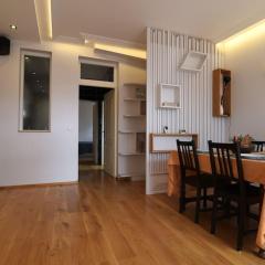 3-room separate unit in Sceaux (80 sq.m/860 sq.ft)