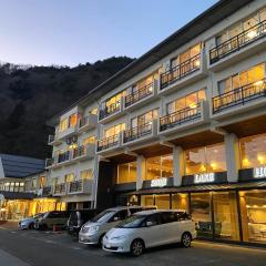 Shoji Lake Hotel