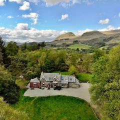 West Highland Way Hotel