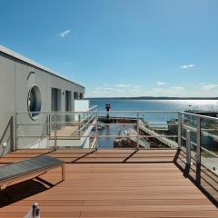 Apartmenthaus Hafenspitze Ap 37 "Sonnendeck", Blickrichtung von der Terrasse auf das Offenes Meer, Strand, Innenstadt