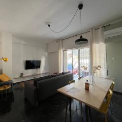 Saffron Apartment in Central Athens