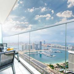 LUX - Lavish Suite with Full Palm Jumeirah View 2