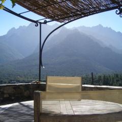 Le CAPU BIANCU-LOCATION AVEC VUE PROCHE DES GORGES DE L ASCO ENTRE MER ET MONTAGNE