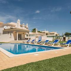 Beautiful 8-Bed Golf Villa in Vilamoura Algarve