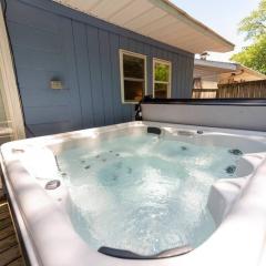 Close to Beach, Hot Tub, Pet Friendly, Firepit