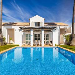 Villa Luz do Atlantico by OCvillas