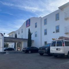 Motel 6 Dallas TX Downtown