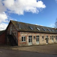 Scotland Lodge Farm, Stonehenge - The Stalls Groundfloor No Dogs & The Loft Dog Friendly