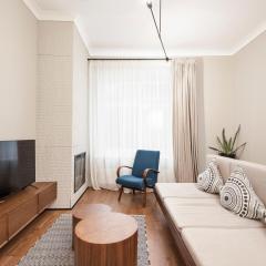 Kaunas Town Hall Apartment 5 by URBAN RENT