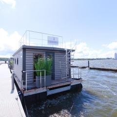 Hausboot Fjord Serina mit Biosauna in Schleswig