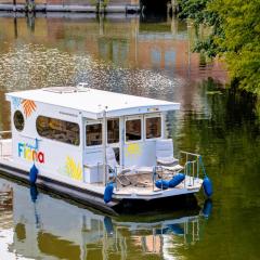 Hausboot FIONA im Yachthafen Berlin-Schmöckwitz auf der Spree und dem Müggelsee von Anfang April bis Ende Oktober