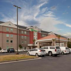 Holiday Inn Express Myrtle Beach-Broadway at the Beach, an IHG Hotel