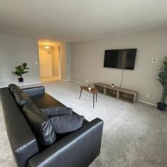 Privacy Apartment at Crystal City With Gym