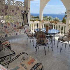 Country house by the Sea 200m & Sea View with garden