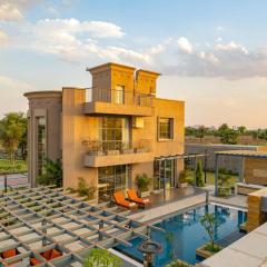 Noah's Ark by StayVista - Jaipur with Private Pool