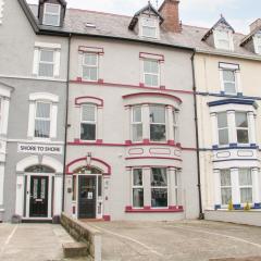 23 Deganwy Avenue