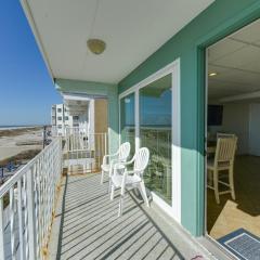 Stunning Beachfront Condo with Panoramic Ocean View