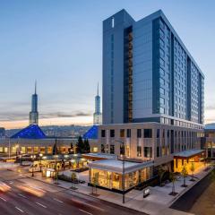 Hyatt Regency Portland at the Oregon Convention Center