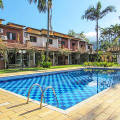 Casa com lazer a 750m da Praia de Massaguacu SP