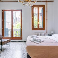 Cannaregio Romantic View Apartment