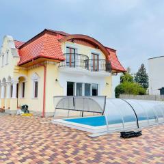 Golden Bridge Deluxe Home - 4BR, terrace, bar, privat pool, grill, pet friendly