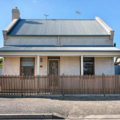 Captains Quarters Goolwa