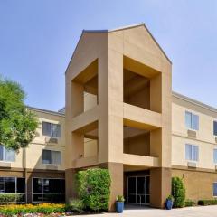 Fairfield Inn & Suites Dallas Medical/Market Center