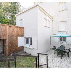 Appartement 200 m plage avec terrasse et jardin