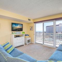 1B/1B condo with Ocean views, Resort style, Free WIFI, Few steps to the Beach!!