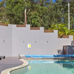 Spectacular views of Tomaree Headlands with Pool