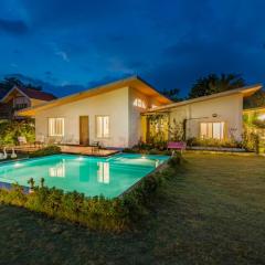 SaffronStays Roselle, Malavli - pet-friendly pool villa with modern interiors