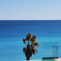 Pearl Beach - Rooftop Pool Seaside