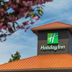 Holiday Inn Victoria - Elk Lake, an IHG Hotel