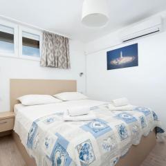 Frana Blue apartment