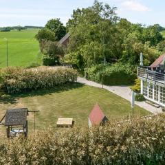 Child-Friendly Cottage With Large Indoor Pool