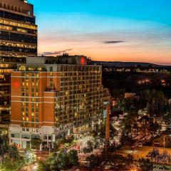 Sheraton Suites Calgary Eau Claire