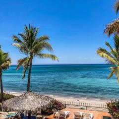 "Condo Delfines" acogedor espacio en la playa !